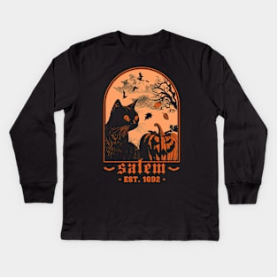 Salem 1692 - Black Cat Pumpkin - Retro Vintage Halloween Kids Long Sleeve T-Shirt